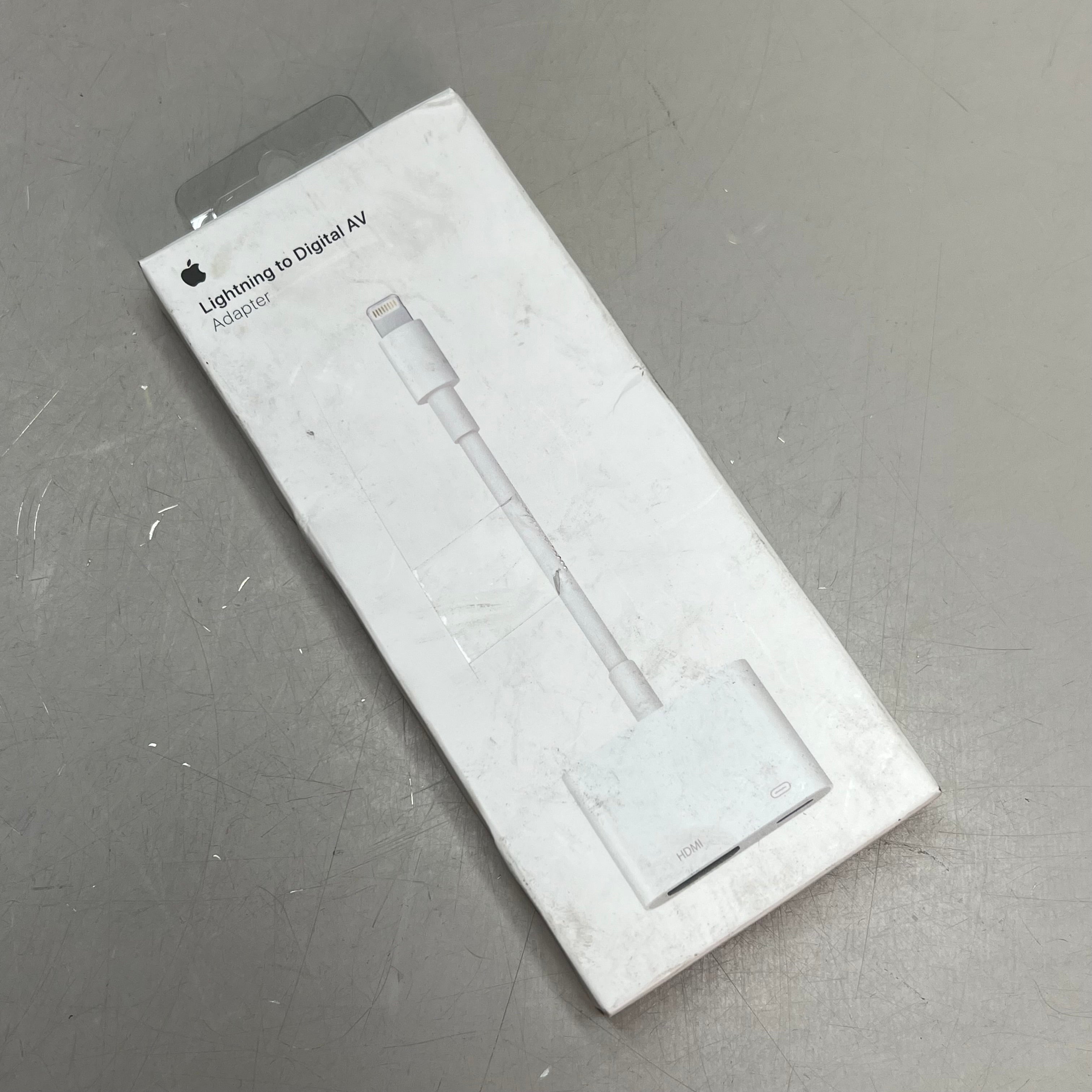 APPLE  Lightning Digital AV Adapter Up To 1080p HD White MD826AM/A (Return)